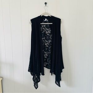 Black Lace-Back Sleeveless Cardigan Vest